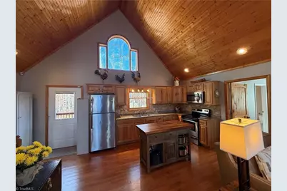 687 W Meadow Parkway, Moravian Falls, NC 28654 - Photo 15