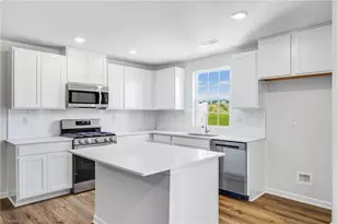 219 Plumtree Ct, King, NC 27021 - Photo 13