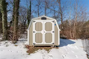 215 James St, Lexington, NC 27295 - Photo 3