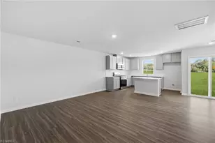 223 Plumtree Ct, King, NC 27021 - Photo 17