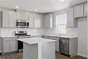 208 Plumtree Ct, King, NC 27021 - Photo 11