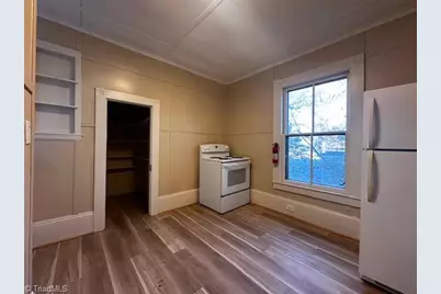 409 Cedar Street #D, Greensboro, NC 27401 - Photo 9