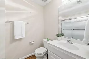 4285 Cedarcroft Ct, Greensboro, NC 27409 - Photo 19