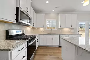 1434 Reading Ct, Burlington, NC 27217 - Photo 7