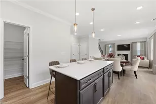 1434 Reading Ct, Burlington, NC 27217 - Photo 9