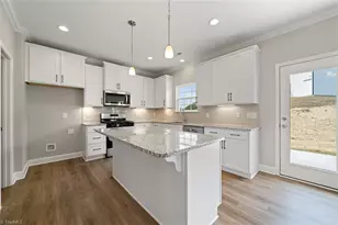 1434 Reading Ct, Burlington, NC 27217 - Photo 7