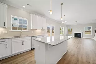 1434 Reading Ct, Burlington, NC 27217 - Photo 9