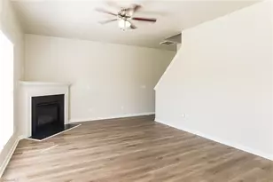 1107 Highstone Dr, Greensboro, NC 27406 - Photo 3