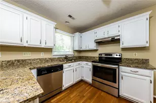 7141 Avenbury Cir, Kernersville, NC 27284 - Photo 7