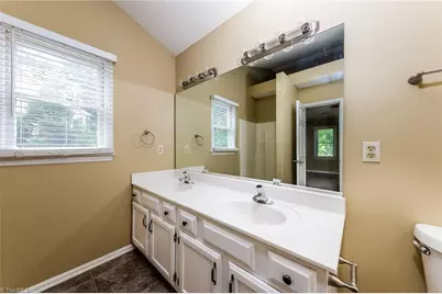 7141 Avenbury Circle, Kernersville, NC 27284 - Photo 11