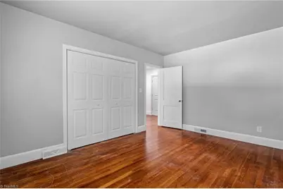 1415 Seminole Drive, Greensboro, NC 27408 - Photo 25