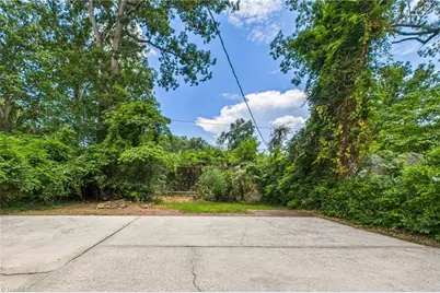 1415 Seminole Drive, Greensboro, NC 27408 - Photo 37