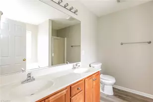 1148 Langston Dr, Greensboro, NC 27405 - Photo 9