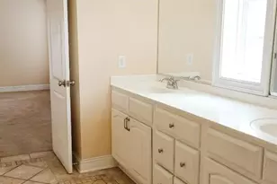 502 Old Treybrooke Dr, Greensboro, NC 27406 - Photo 15