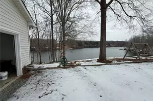 324 Holly Berry Ln, Roxboro, NC 27574 - Photo 9