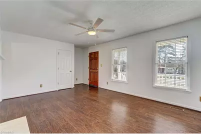 1120 Woodleigh Circle, Reidsville, NC 27320 - Photo 11