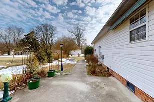 4 Braxton Ln, Thomasville, NC 27360 - Photo 31