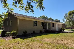 202 Hassellwood Dr, Jamestown, NC 27282 - Photo 25