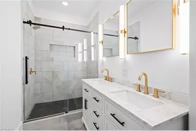 316 Spring Street, Thomasville, NC 27360 - Photo 17