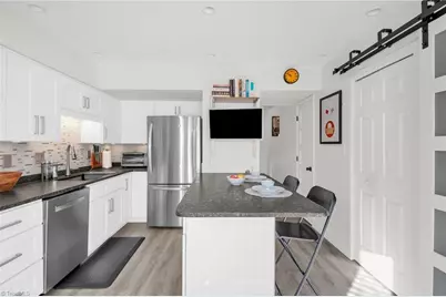 622 Walker Avenue #C, Greensboro, NC 27403 - Photo 11