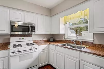 106 Hall Street, Graham, NC 27253 - Photo 11