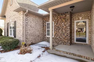 104 Gentle Pond Ct, Winston-Salem, NC 27107 - Photo 3