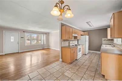 5815 Loradale Drive, Kernersville, NC 27284 - Photo 5