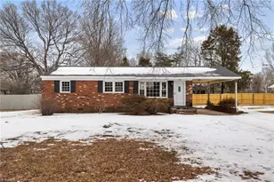 5815 Loradale Dr, Kernersville, NC 27284 - Photo 1