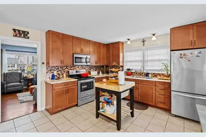 111 Forestdale Drive, Jamestown, NC 27282 - Photo 11