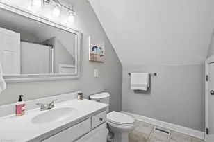 8205 Hunters Dr, Greensboro, NC 27455 - Photo 27