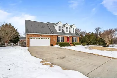 8205 Hunters Drive, Greensboro, NC 27455 - Photo 5