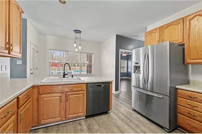 915 Kaye Gibbons Court, Kernersville, NC 27284 - Photo 9