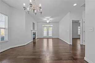 1425 New Garden Rd, Greensboro, NC 27410 - Photo 7