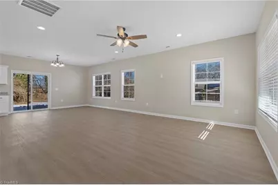 411 NE 28th Street, Winston-Salem, NC 27105 - Photo 7