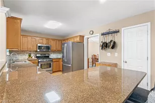 1125 Birch Hill Dr, Kernersville, NC 27284 - Photo 17