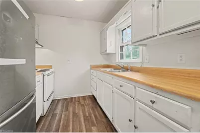 907 Watkins Street, Greensboro, NC 27407 - Photo 11