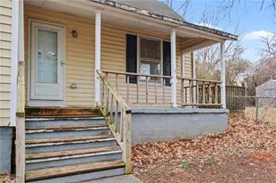 907 Watkins St, Greensboro, NC 27407 - Photo 3