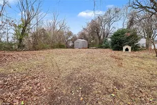 907 Watkins St, Greensboro, NC 27407 - Photo 31