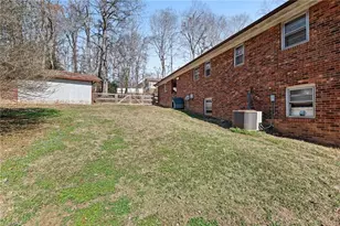 2609 Tree Hollow Ext, Thomasville, NC 27360 - Photo 19