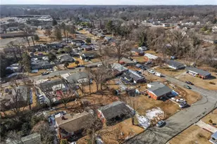 3217 London Rd, Greensboro, NC 27405 - Photo 37