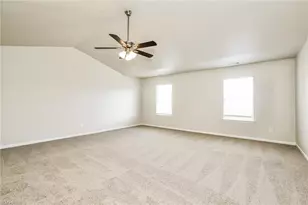 1310 Waldridge Ct, Greensboro, NC 27406 - Photo 9