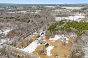 241 Willowlake Rd, Greensboro, NC 27405 - Photo 35