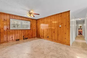 241 Willowlake Rd, Greensboro, NC 27405 - Photo 15