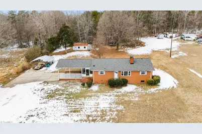 241 Willowlake Road, Greensboro, NC 27405 - Photo 5