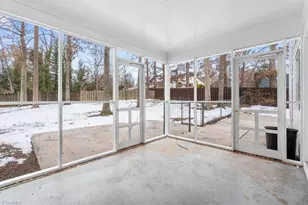 3003 Edgewater Dr, Greensboro, NC 27403 - Photo 39