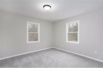 1528 Idlewild Avenue, Burlington, NC 27217 - Photo 47