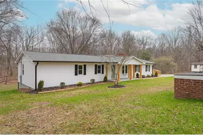 1528 Idlewild Avenue, Burlington, NC 27217 - Photo 3