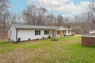 1528 Idlewild Ave, Burlington, NC 27217 - Photo 3