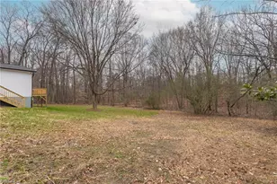 1528 Idlewild Ave, Burlington, NC 27217 - Photo 9