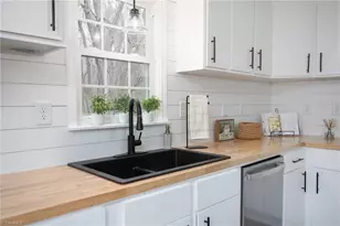 1528 Idlewild Ave, Burlington, NC 27217 - Photo 29